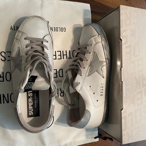 Golden Goose (Size 39) Super-Star with silver star/heel